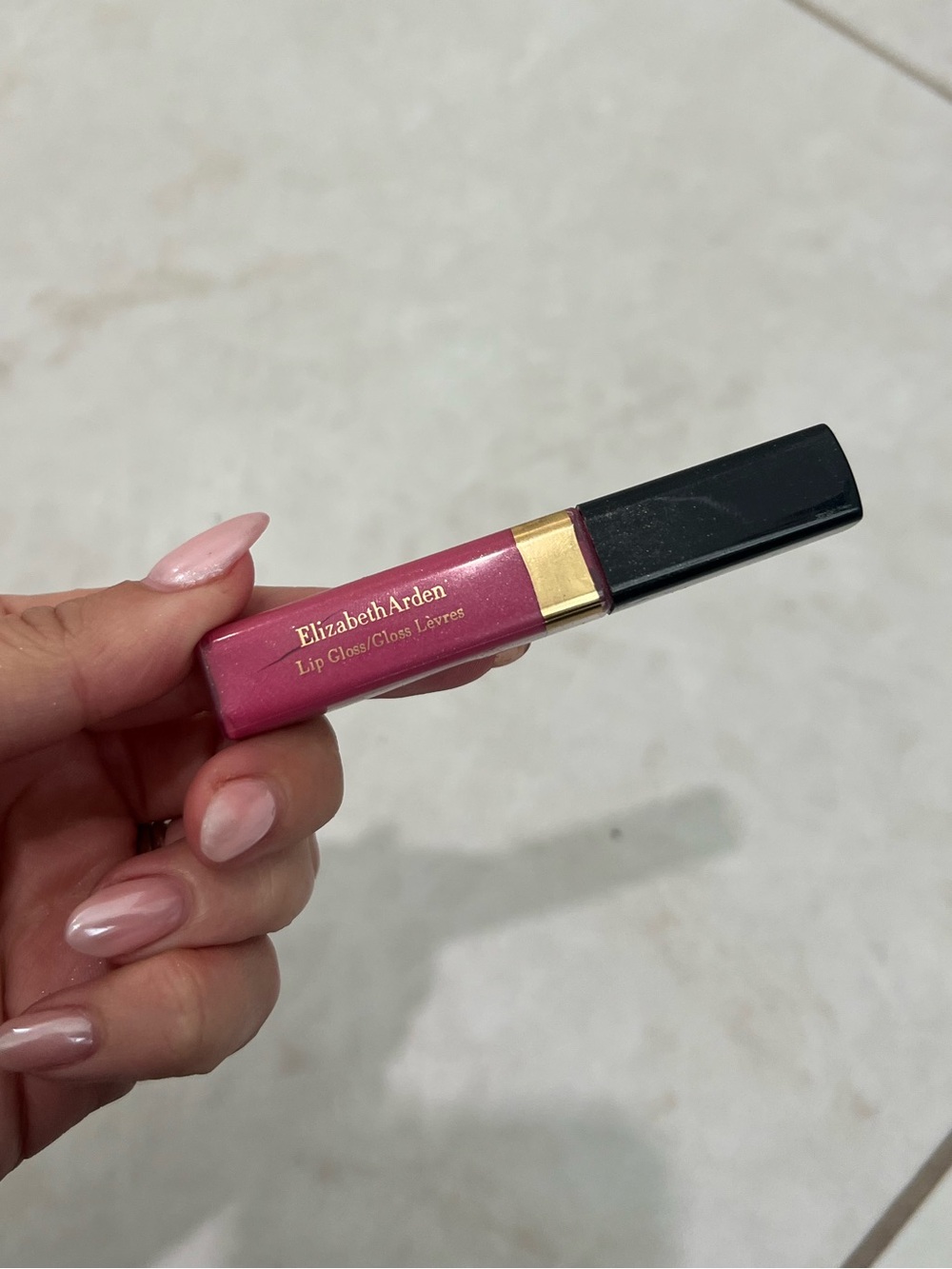 Elizabeth Arden Rose Pink Lip Gloss with Gold Accent Passion Fruit